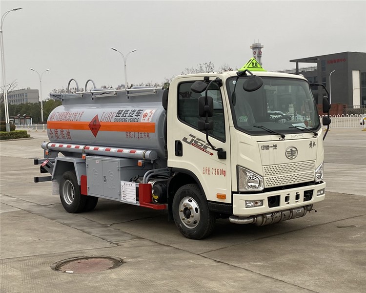 4.2方解放加油车