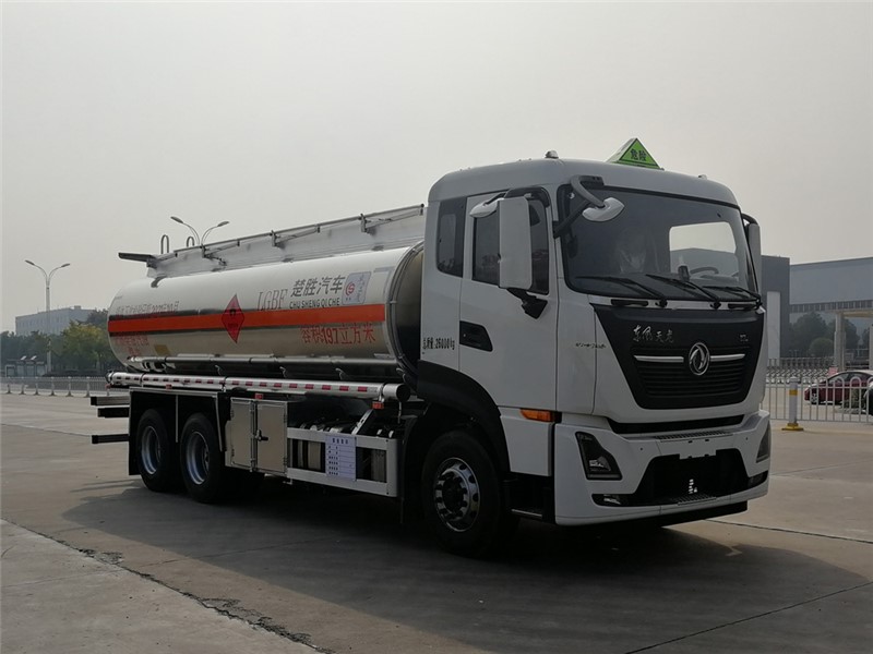 19.7方东风天龙后双桥铝合金运油车