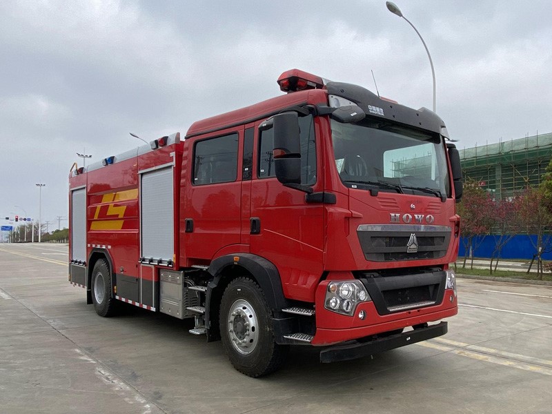 CSC5190GXFSG80/Z6型水罐消防车