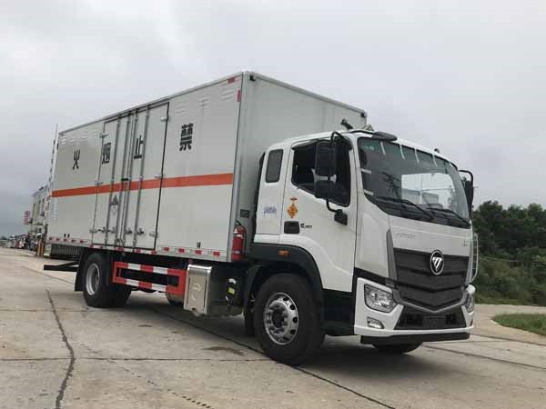 CSC5180XZWB6型杂项危险物品厢式运输车