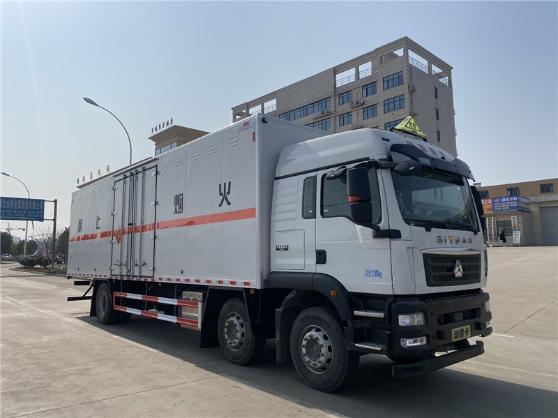 CSC5216XQYZK6型爆破器材运输车