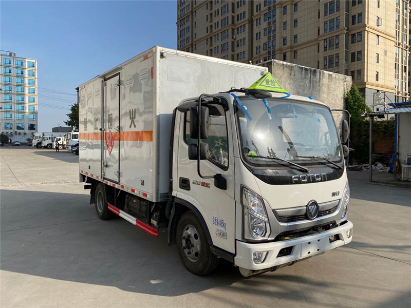 CSC5048XRYB6型易燃液体厢式运输车
