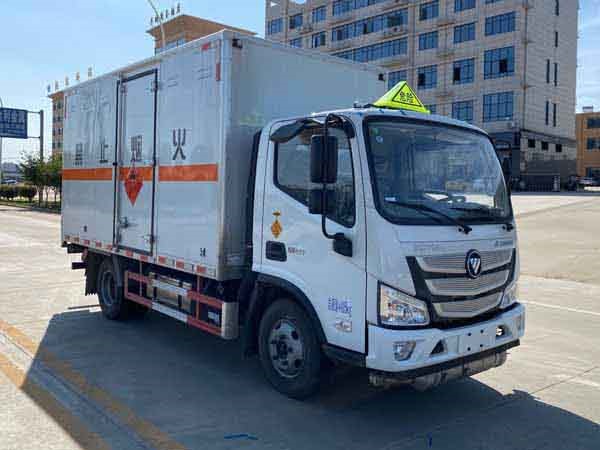 CSC5045XRYB6型易燃液体厢式运输车