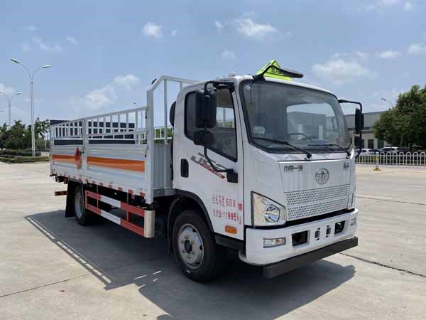 CSC5120TQPCA6型气瓶运输车
