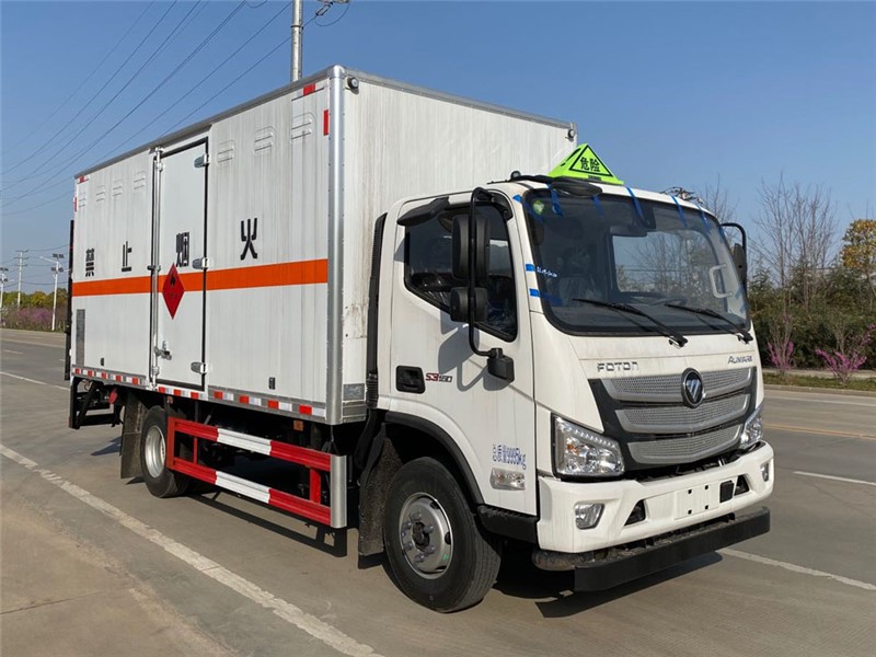 CSC5108XRQBK6型易燃气体厢式运输车