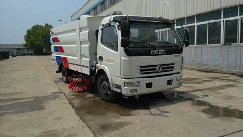 楚胜牌CSC5082TSL5型扫路车